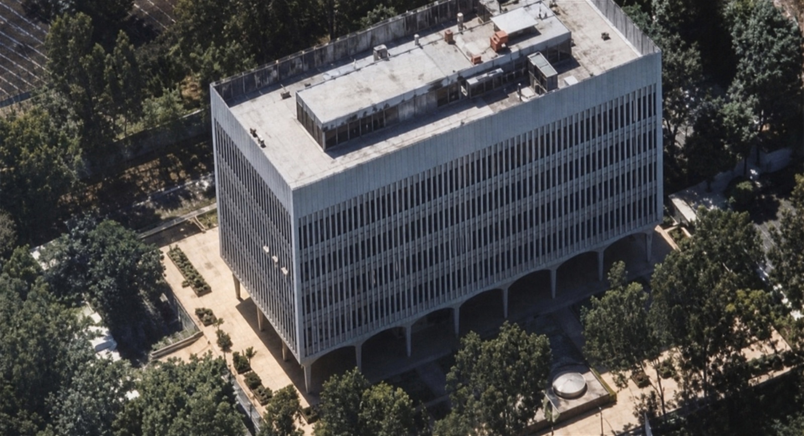 Edificio ENALUF en Managua, vista aérea histórica